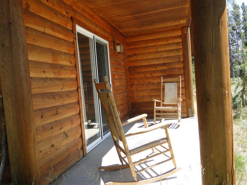 מורן Headwaters Lodge & Cabins At Flagg Ranch מראה חיצוני תמונה
