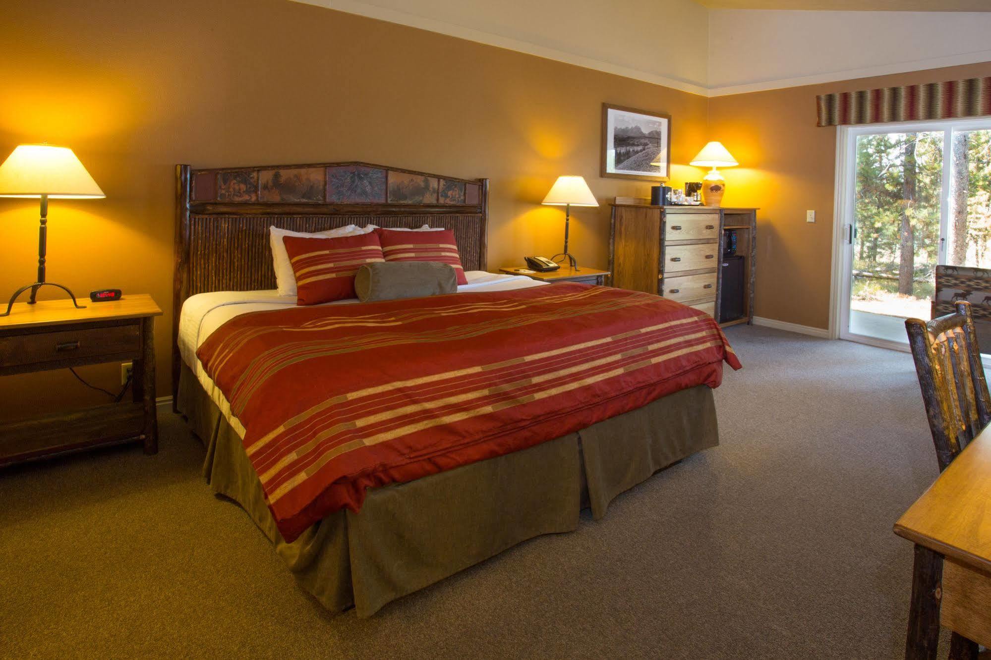 מורן Headwaters Lodge & Cabins At Flagg Ranch מראה חיצוני תמונה