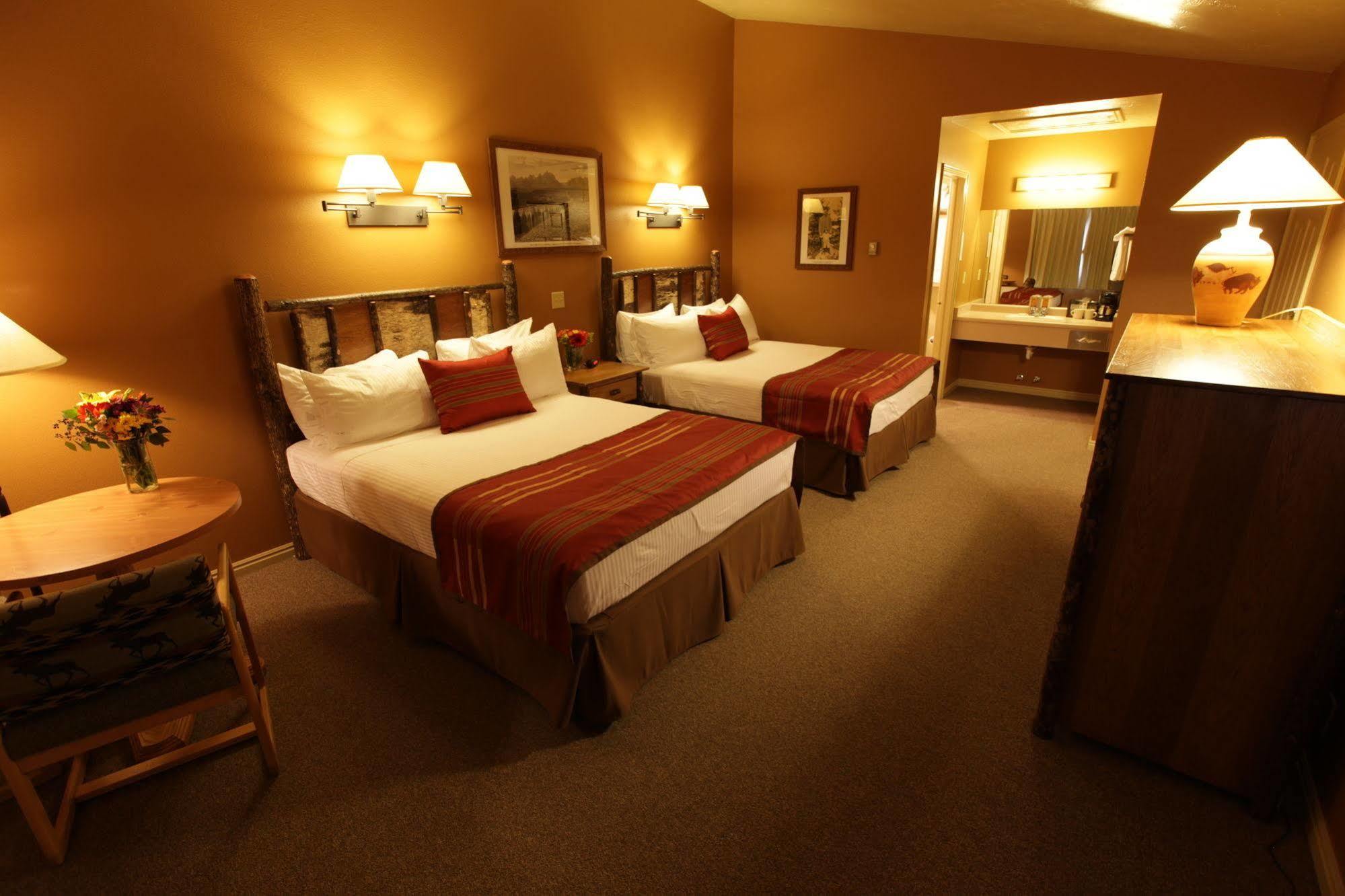 מורן Headwaters Lodge & Cabins At Flagg Ranch מראה חיצוני תמונה