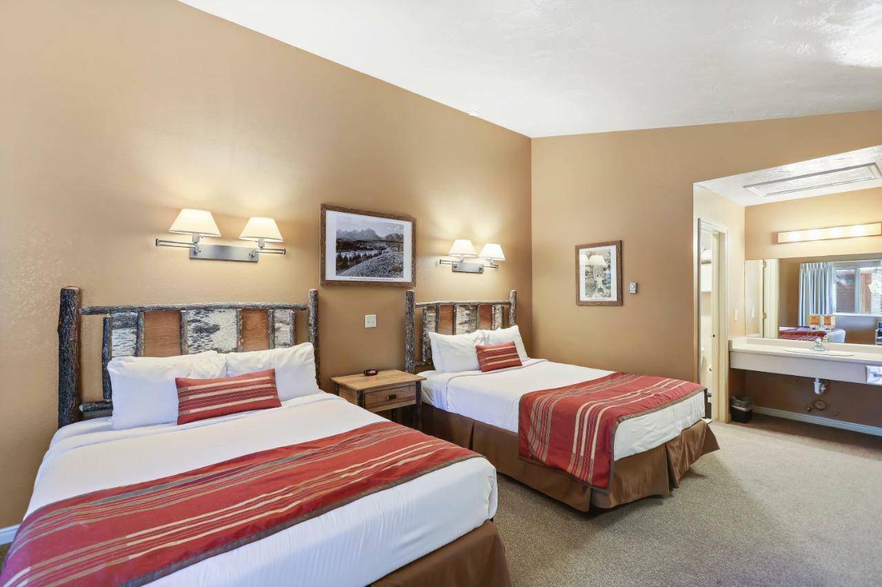 מורן Headwaters Lodge & Cabins At Flagg Ranch מראה חיצוני תמונה