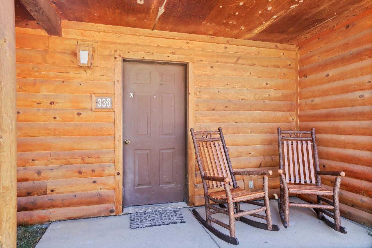 מורן Headwaters Lodge & Cabins At Flagg Ranch מראה חיצוני תמונה